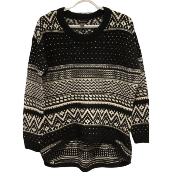 3/$25 🏷 Seduction Black & White Knit Sweater Size M - Picture 1 of 4